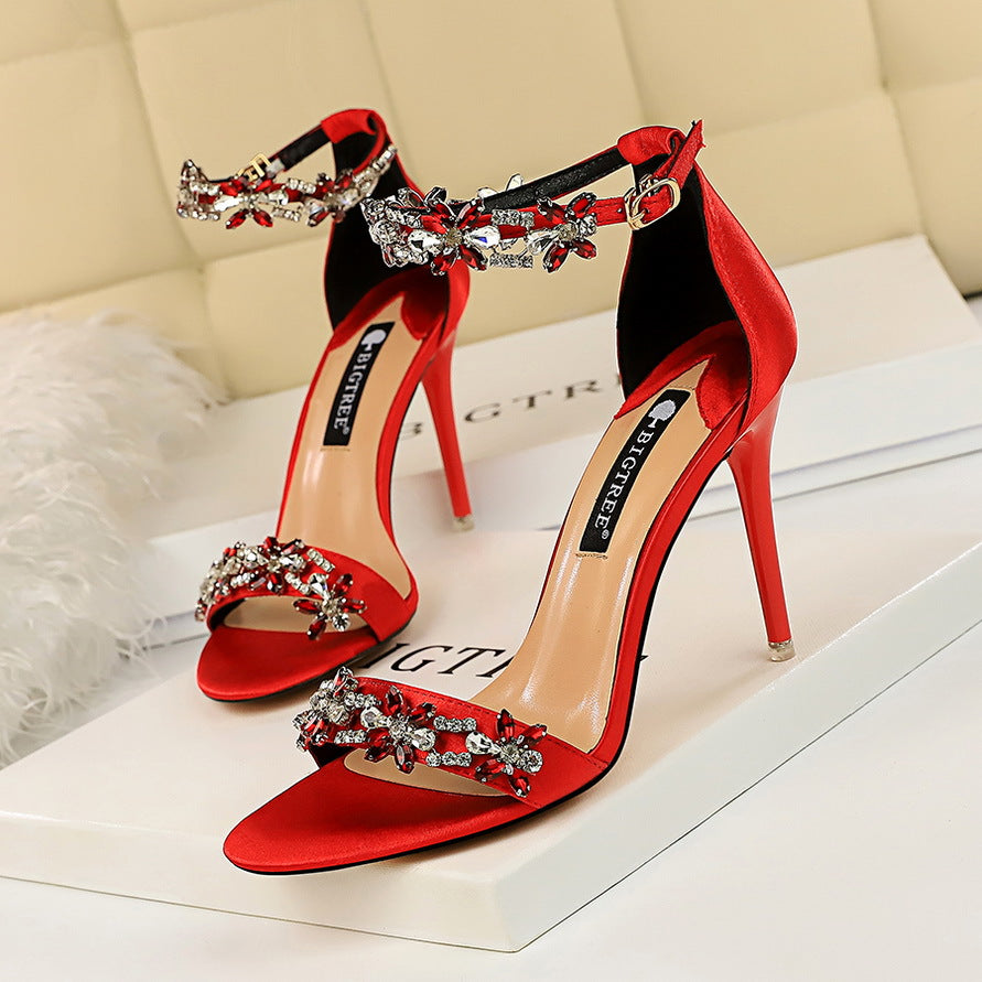 stiletto high heels See