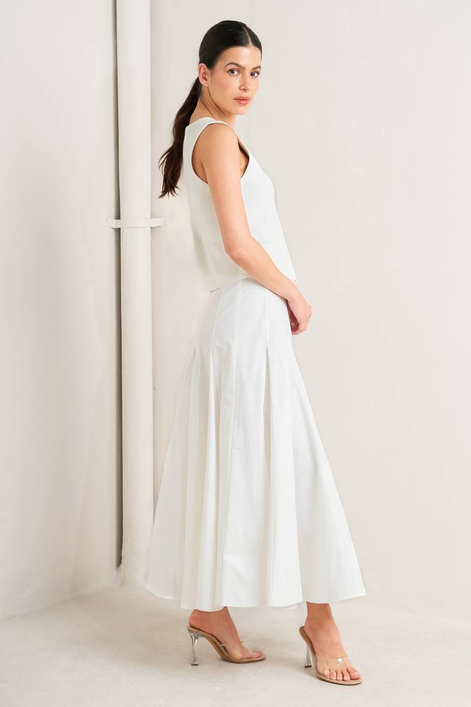 WHITE WOVEN CIRCLE SKIRT