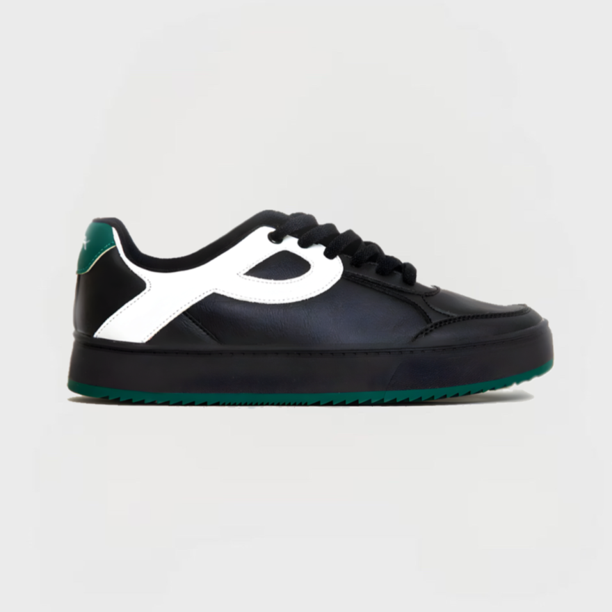 PLUTO Sneakers
